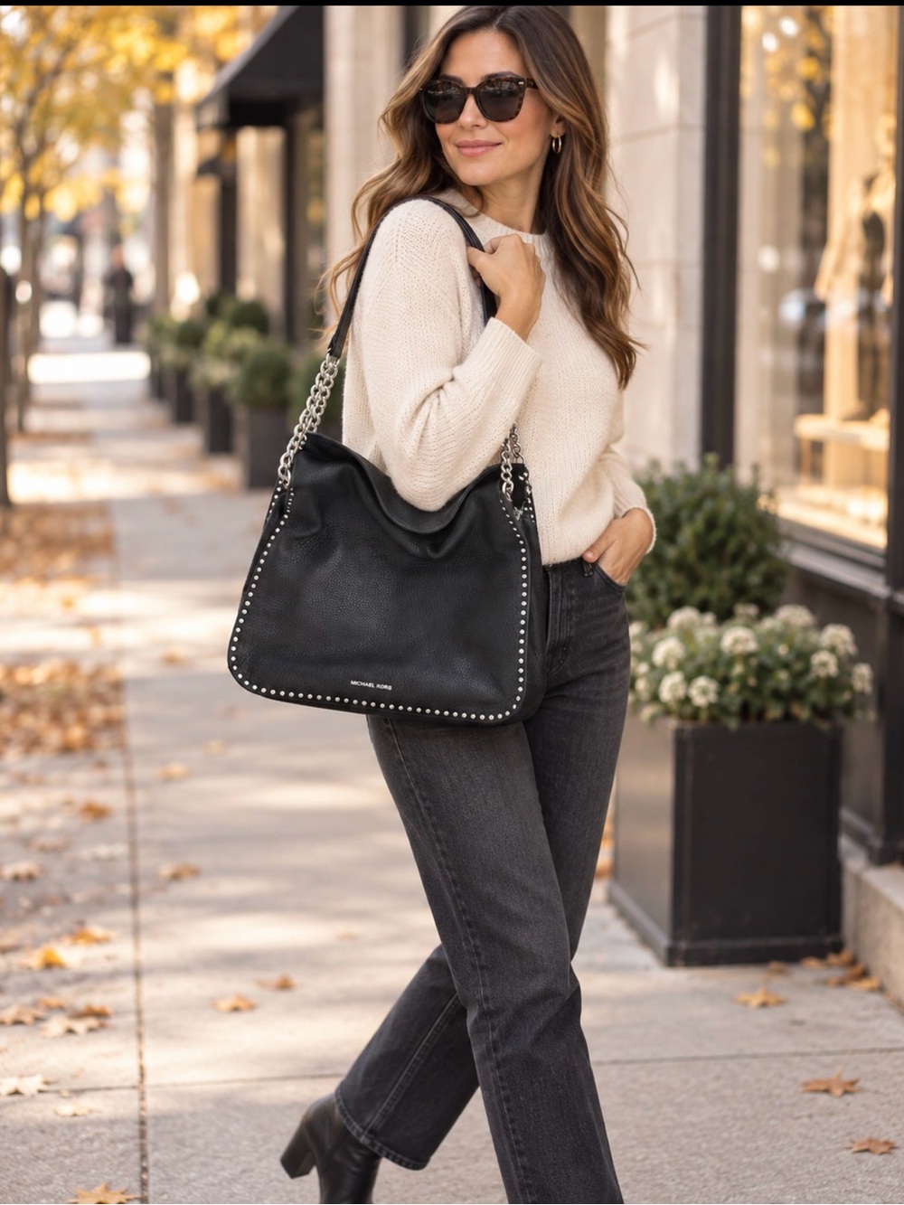 NWT Astor large hobo pebbles black leather bag